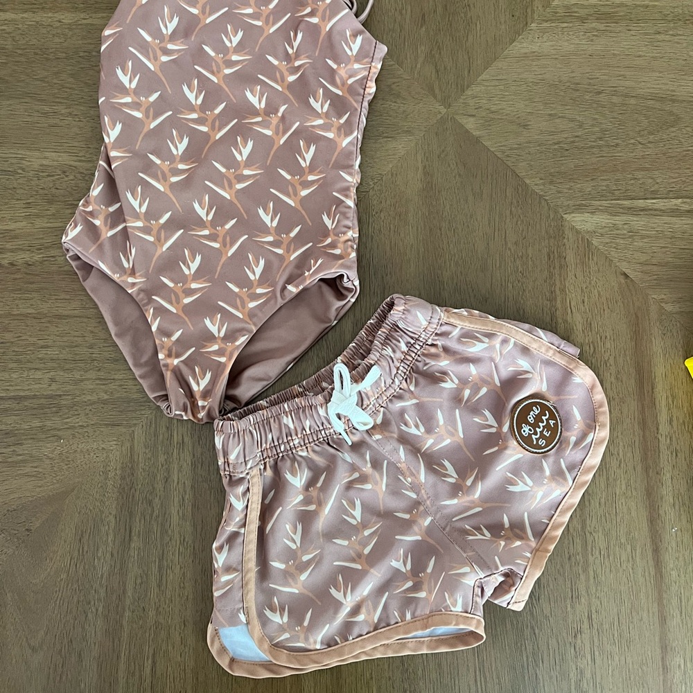 Of On Sea - One-piece & Boardshorts set